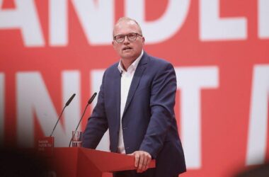 SPD-Fraktionschef in NRW fordert begrenzte Alkoholverbotszonen