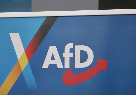 Stauffenberg-Enkel verteidigt AfD-Kranz bei Gedenkfeier