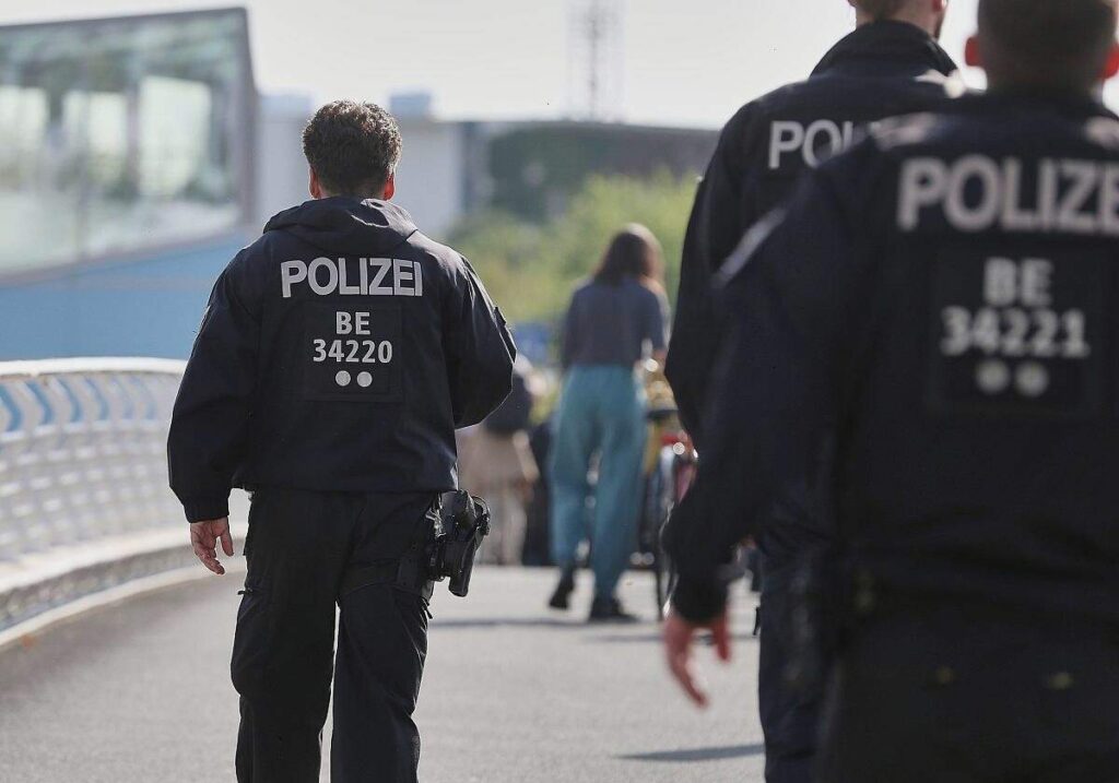 Berlin droht Bund mit Kürzung des Polizeischutzes
