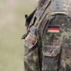 Hunderte Soldaten wechseln in Rüstungsindustrie