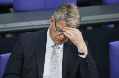 Bosbach kritisiert Umgang mit Schnieder
