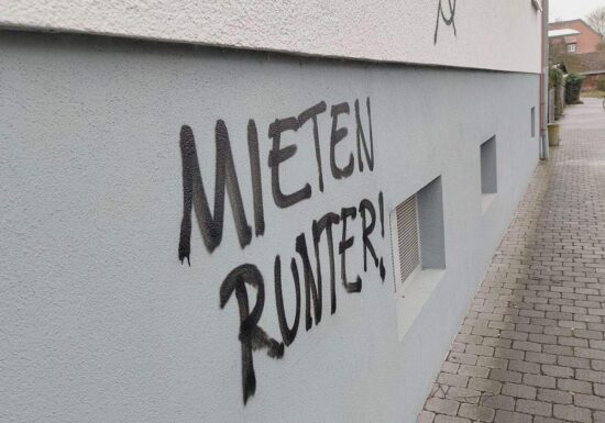 Private Vermieter überhöhen Mieten fast so stark wie gewerbliche
