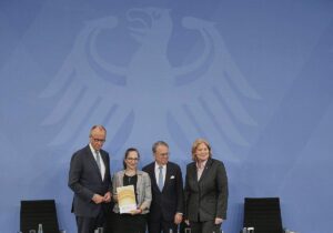 Verdi-Chef kritisiert Rentenkommission: Betriebsrente in Gefahr