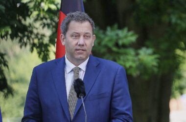 Klingbeil mahnt SPD zur Geschlossenheit bei Reformen