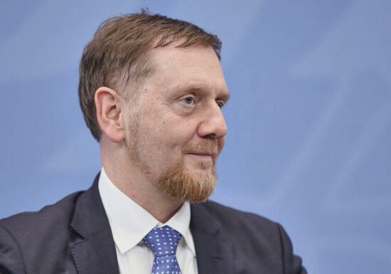 Grüne und Linke kritisieren Kretschmer