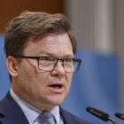 Schneider pocht auf Verlässlichkeit im EU-Emissionshandel