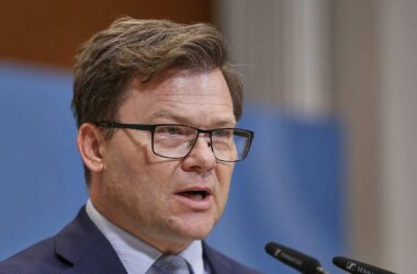 Schneider pocht auf Verlässlichkeit im EU-Emissionshandel