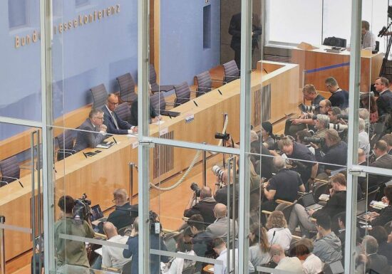 Merz stellt sich am 15. Juli der Hauptstadtpresse
