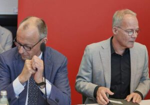 Koalitionsfraktionen rufen zu Disziplin in Sommerpause auf