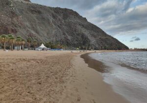 Umfrage: Zwei Drittel der Berufstätigen sind im Urlaub erreichbar