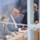 Merz gibt sich vor Hauptstadtpresse selbstzufrieden