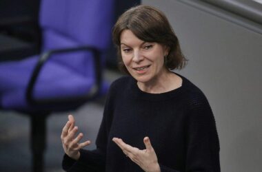 CSU drängt auf Änderungen bei Pflegereform