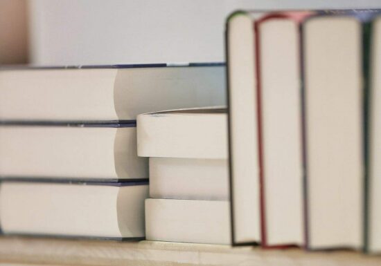 Preise für Schulbücher gestiegen - Schulhefte etwas günstiger