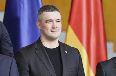 Hofreiter fordert Rückkehr von ukrainischem Verteidigungsminister