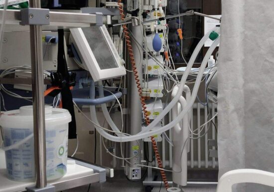 Linke kritisiert "Hauruck-Verfahren" bei Krankenkassen-Reform