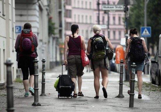 Deutlich mehr Übernachtungen über Online-Plattformen gebucht