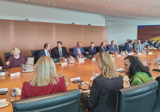 Volkshochschulen: Regierung demontiert Integrationskurse