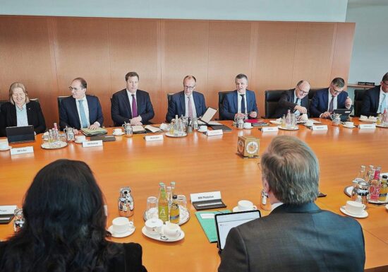 Merz schließt Kabinettsumbildung nicht aus