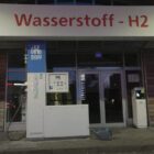 Schnieder sieht Fortschritte bei Wasserstoffnetz für Lkw