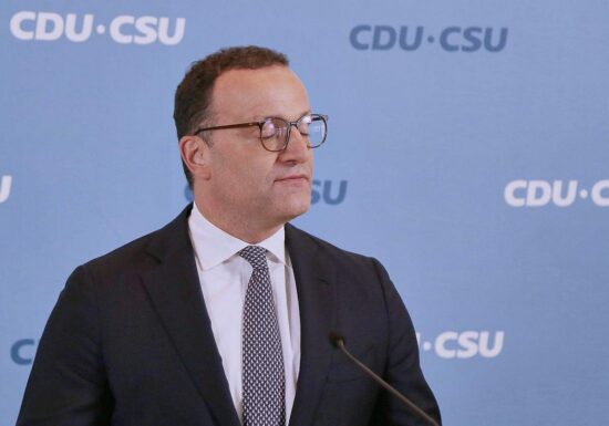 Spahn tritt als Unionsfraktionschef zurück