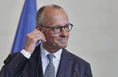 Merz telefoniert mit neuem britischen Premierminister Burnham