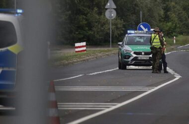 Dobrindt kündigt Verlängerung der Grenzkontrollen an