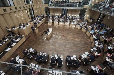 Kretschmer droht Renten- und Pflegereform im Bundesrat zu stoppen