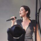 Gracie Abrams auf Platz eins der Album-Charts