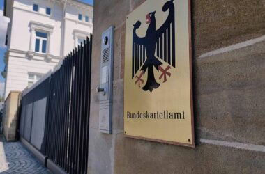 Ölkonzerne ziehen wegen Benzinpreis-Prüfung vor Gericht