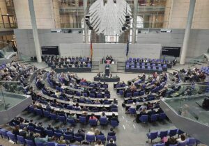 Bundestag stimmt für antragsloses Kindergeld