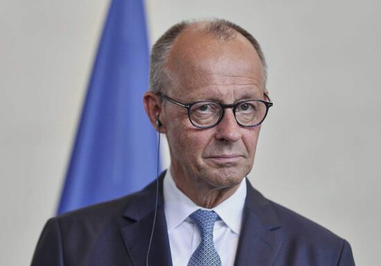 Merz verteidigt seine Kommunikation