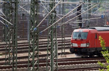Bahn macht nach 7 Jahren wieder Gewinn - Neuer Passagierrekord