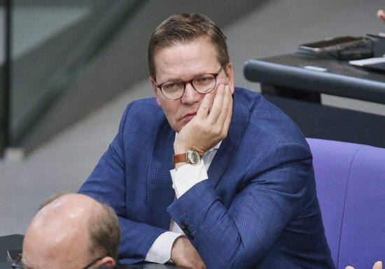 Geschasster Staatssekretär Sorge wettert gegen Merz