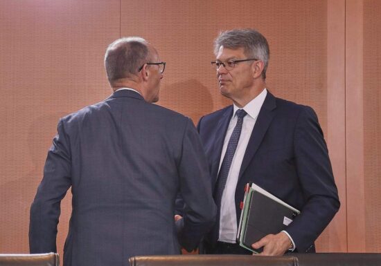 Bericht: Merz entlässt auch Verkehrsminister Schnieder