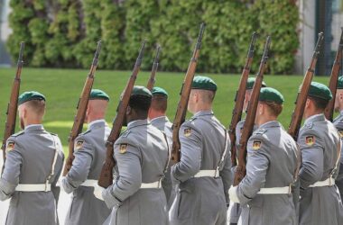 Ex-Generalinspekteur: Wehrdienst nur Zwischenschritt zur Wehrpflicht
