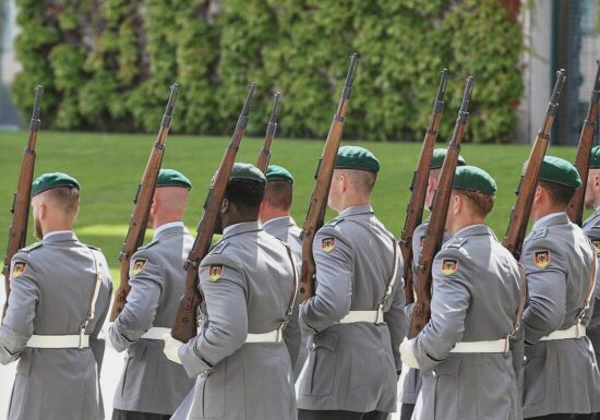 Ex-Generalinspekteur: Wehrdienst nur Zwischenschritt zur Wehrpflicht