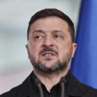 Selenskyj meldet Angriffe auf Ölanlagen bei St. Petersburg