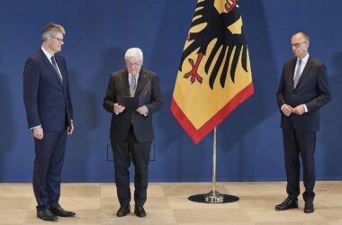 Steinmeier entlässt und ernennt von Merz benannte Minister