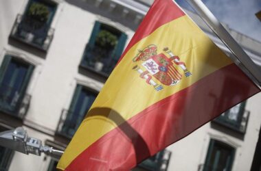 Mindestens zwölf Tote bei Waldbränden in Südspanien