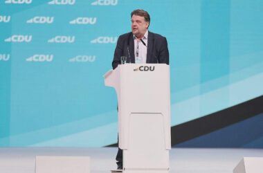 CDU-Sozialflügel unterstützt Ost-Rentenrevolte
