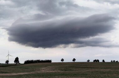 Schwere Gewitter im Süden und Norden Deutschlands erwartet