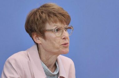Wirtschaftsweise Grimm rät zum Verzicht auf Schuldenbremsen-Reform