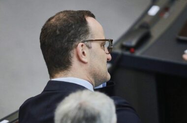 Linke wirft Spahn fragwürdiges Verständnis reproduktiver Rechte vor