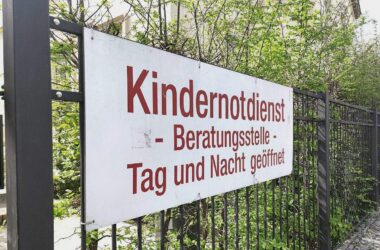 Jugendämter melden deutlich mehr Kindeswohlgefährdungen