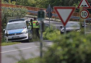 Bericht: Dobrindt will Grenzkontrollen bis März 2027 verlängern