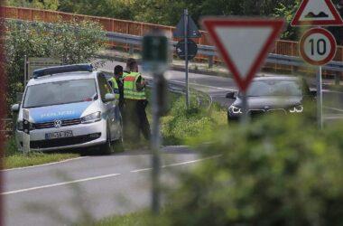 Bericht: Dobrindt will Grenzkontrollen bis März 2027 verlängern