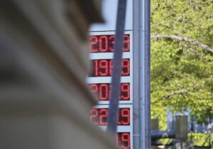 Klingbeil fordert EU-weite Übergewinnsteuer für Ölkonzerne