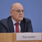 Arbeitgeber kritisieren Debatte um Rente mit 63