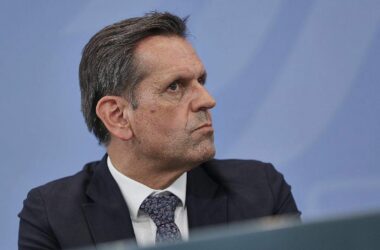 Lies offen für Verschiebung des Klimaziels