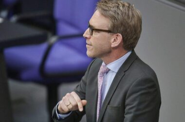 Henrichmann will Geheimdienste zu Cyber-Präventivschlägen befähigen